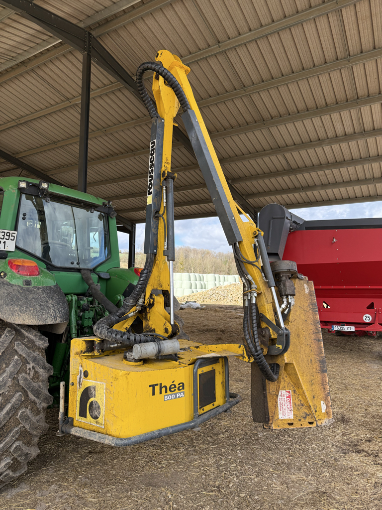 692f1400eec677fb47a9403a