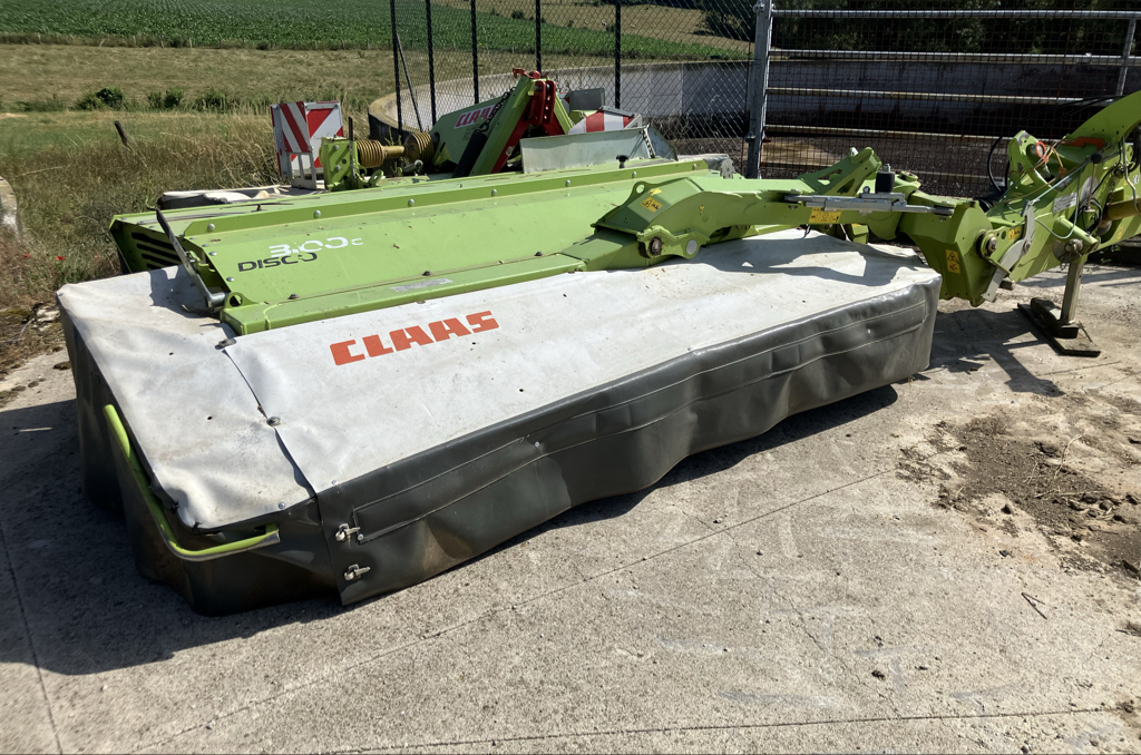 692f1546eec677fb47a9405b