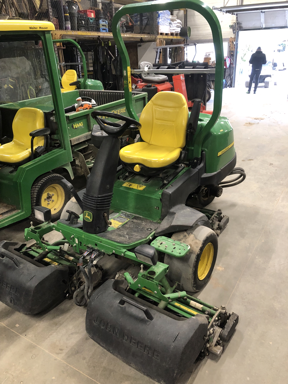 6973371f6318c70c05cdd355