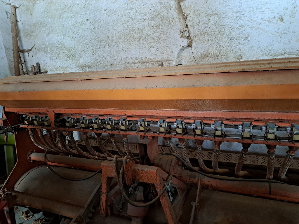 697a2a586318c70c05cdd438