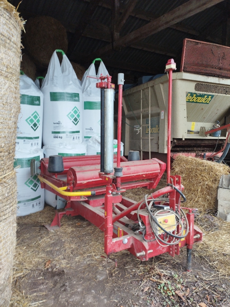 6970a4e90df640ace04360a9