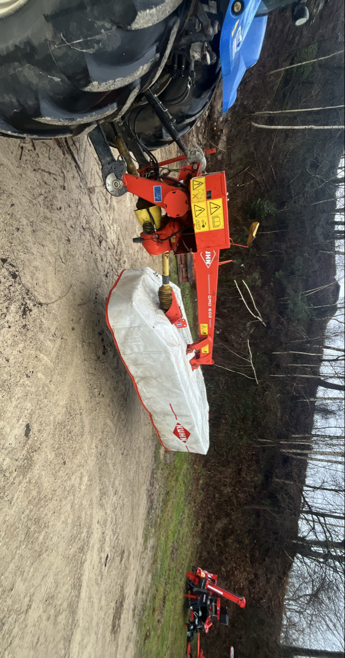 697b23176318c70c05cdd455