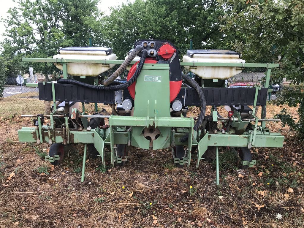 68dd4cebd75ee3d690e0d4b1