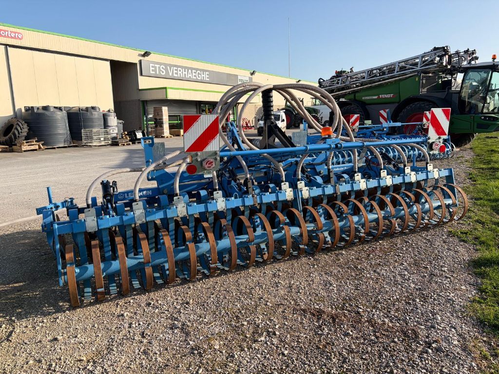 69281146eec677fb47a93f69