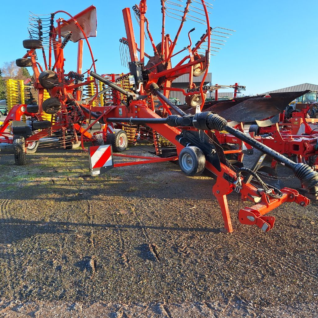 69710ebe0df640ace04360cb