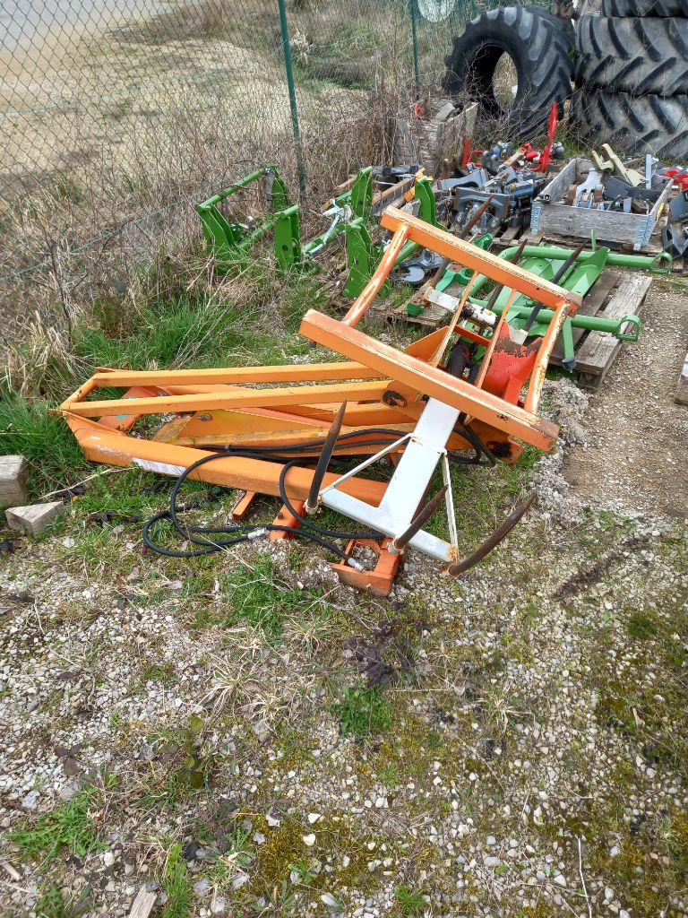 684c50520c683389c2a134a3