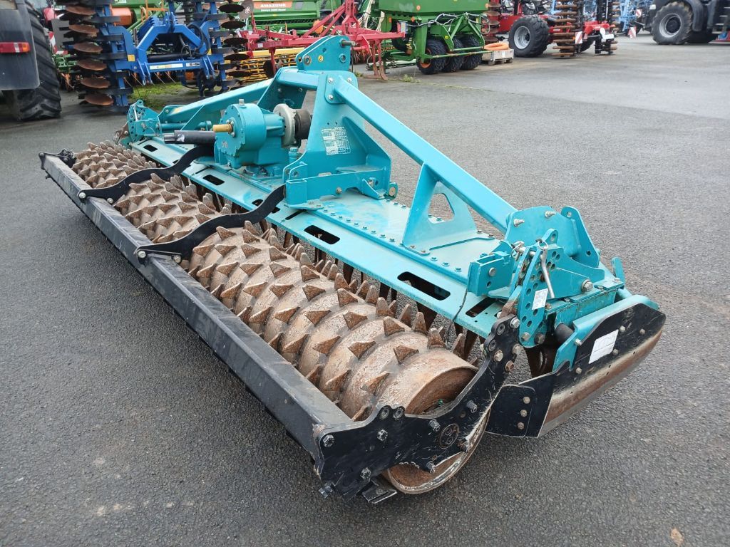 693c3f97eec677fb47a9418f