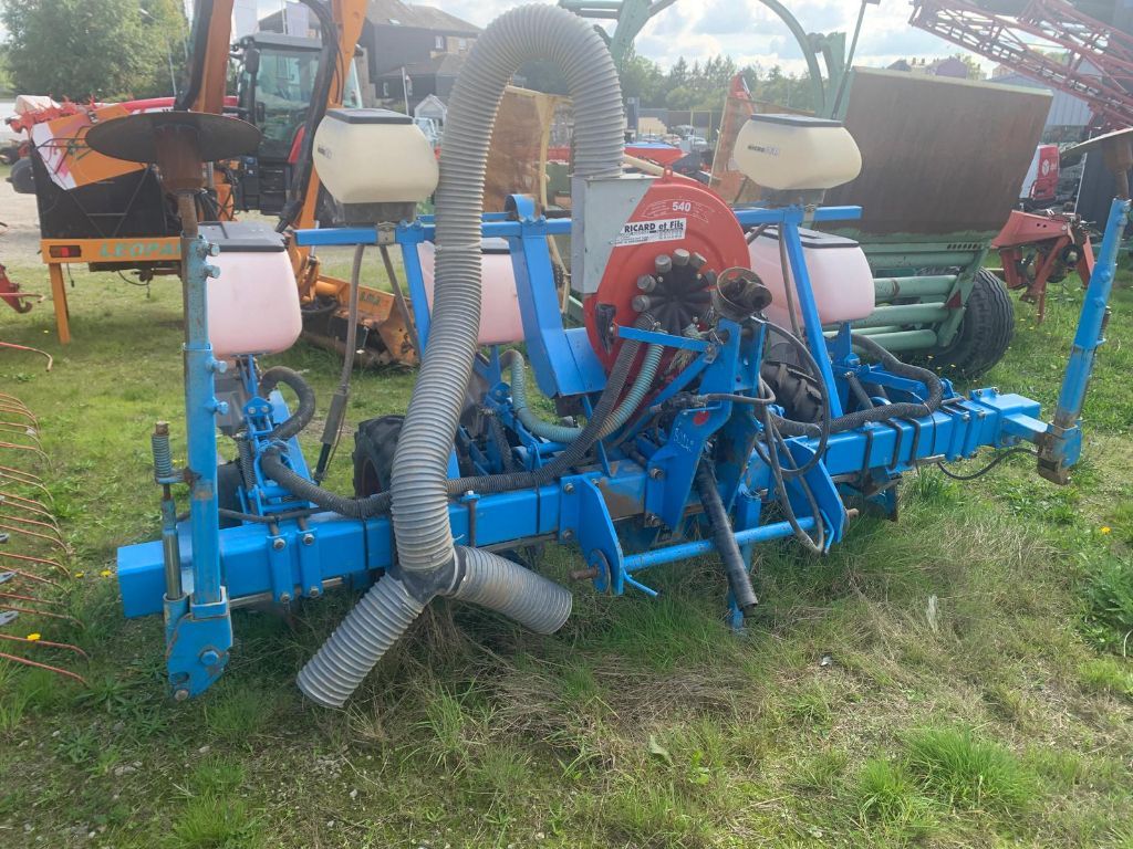 68dbd1ffd75ee3d690e0d474