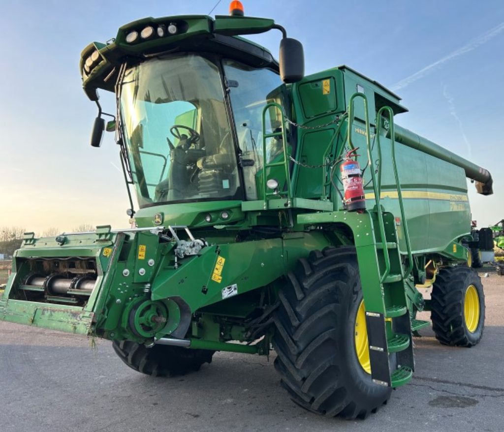 696f566e0df640ace043605f