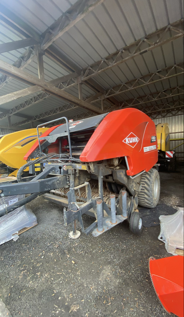 697336846318c70c05cdd33a