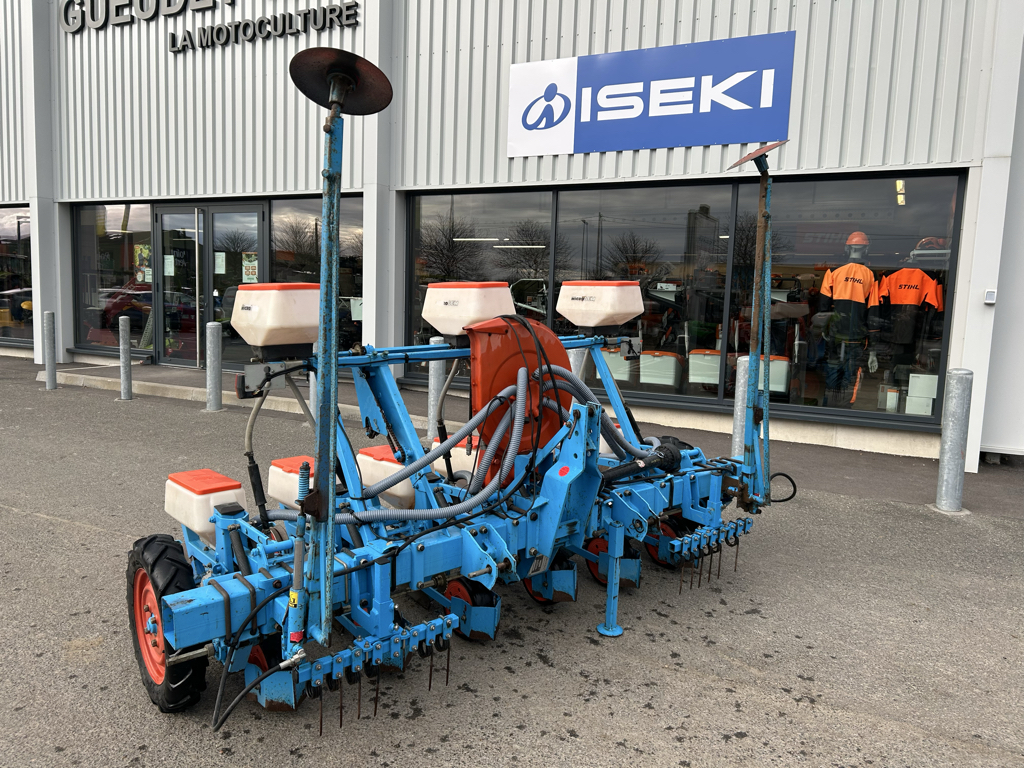 69a59d497d1756fb363eab7f