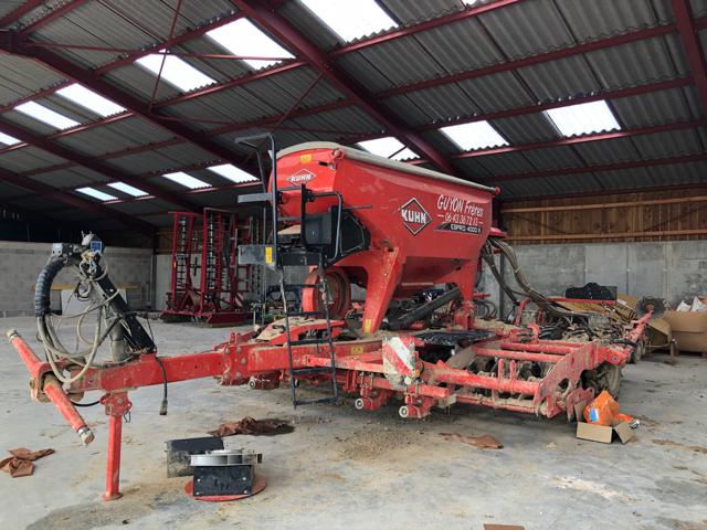 69529f4688d87befb41283f2