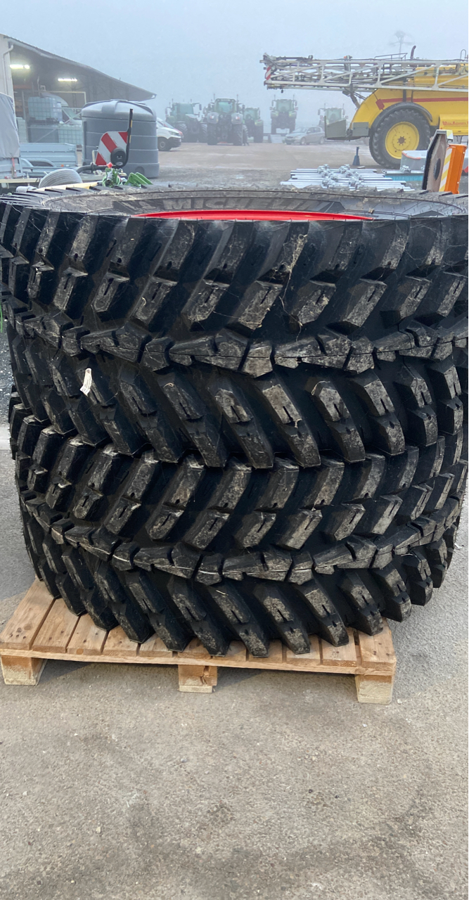 698dfcd66ce0a5679e36b403