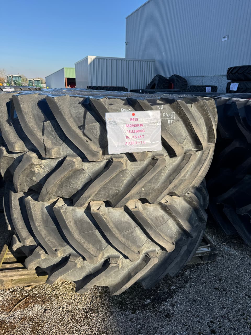 Pneumatique TRELLEBORG 650/65R38 - photo principale