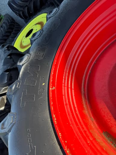 Pneumatique TRELLEBORG 650/65R38 - photo 4