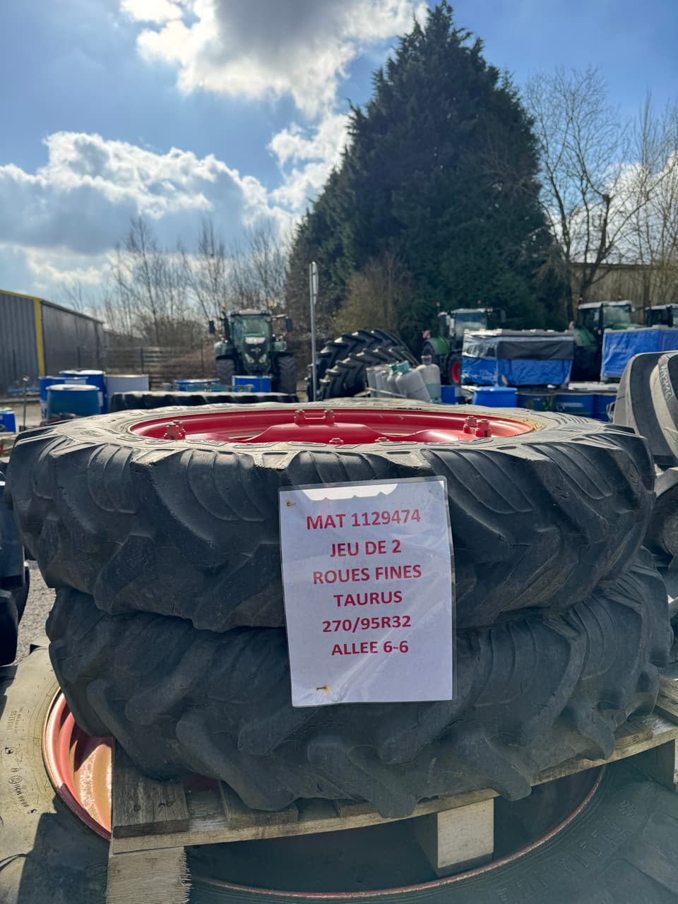 Pneumatique TAURUS 270/95R32 - photo principale
