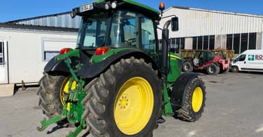 Tracteur JOHN DEERE 6090MC - photo 3