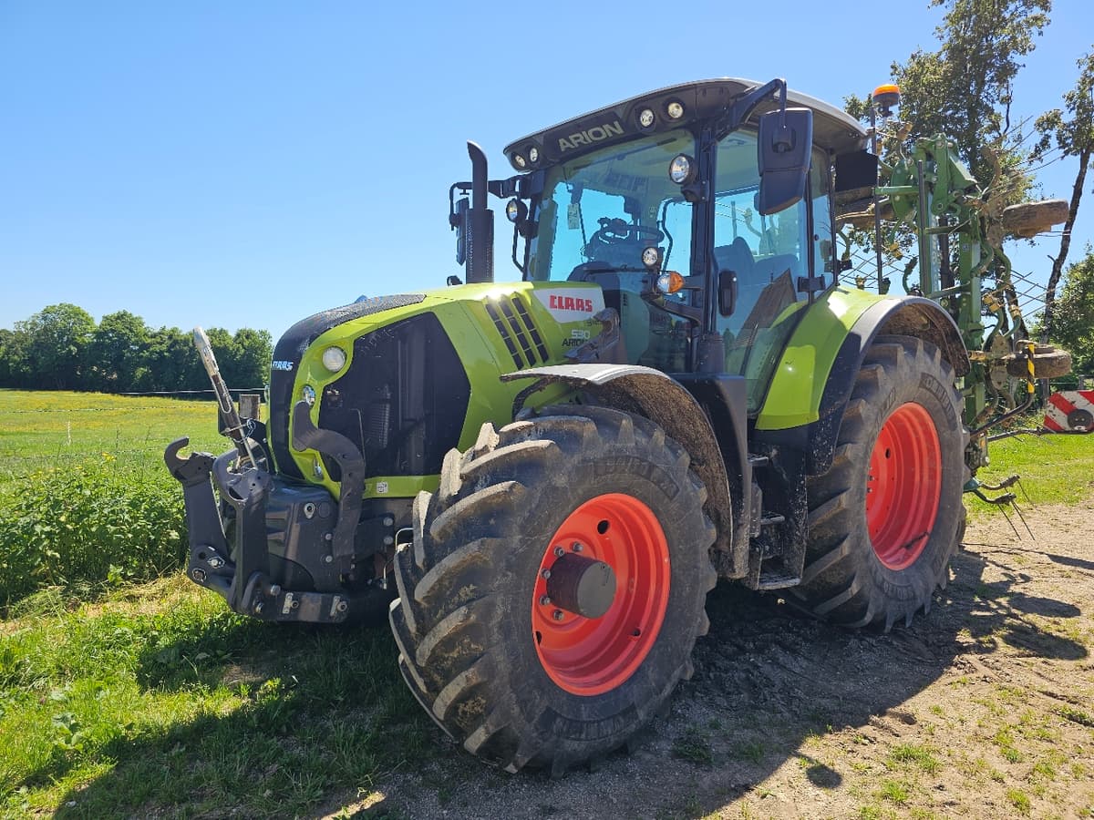 Tracteur CLAAS ARION 530 - photo principale