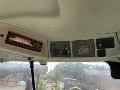 Tracteur CLAAS ARION 610 - photo 5