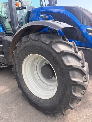 Tracteur VALTRA T 175 direct  - photo 4