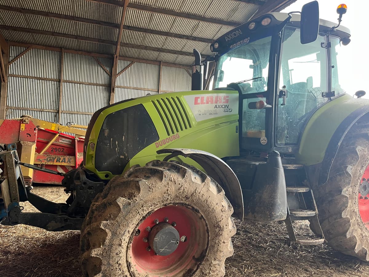 Tracteur CLAAS AXION 810 - photo principale