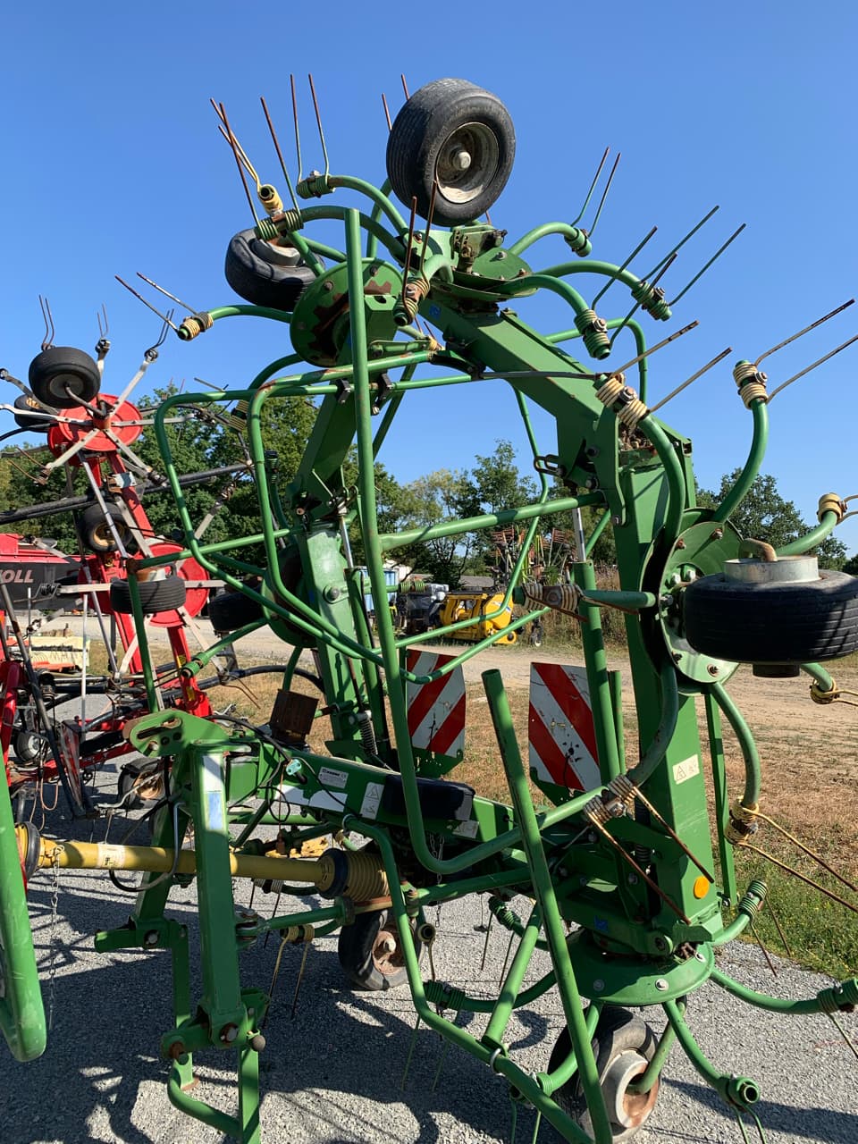 Faneuse KRONE KW 7.82 - photo principale
