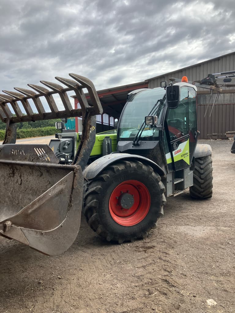 6963edee88d87befb41285ec