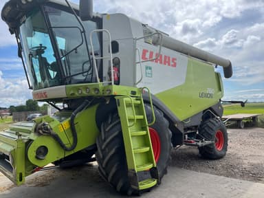 Moissonneuse CLAAS LEXION 760 - photo 3
