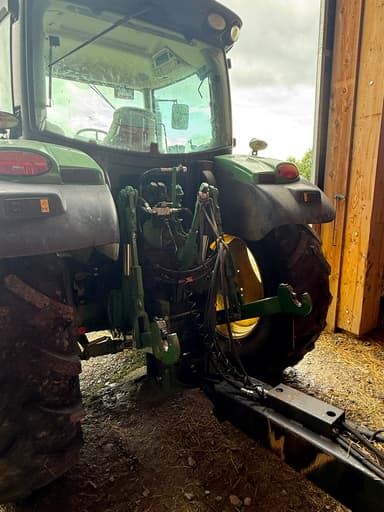 Tracteur JOHN DEERE 6110R - photo 4