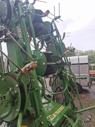 Faneuse KRONE 10 02/10 - photo 5