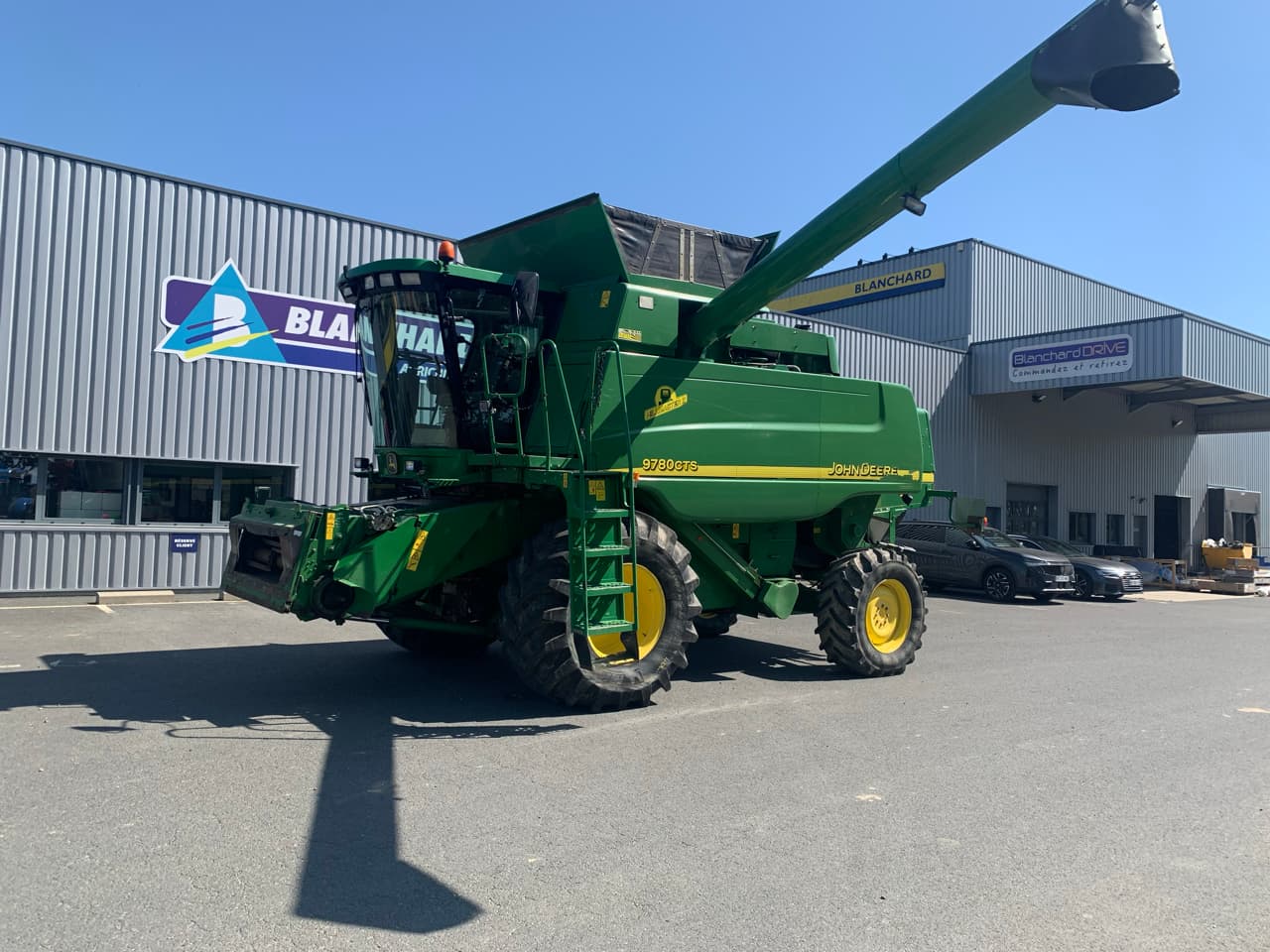 689367aee83e36665972c7a4