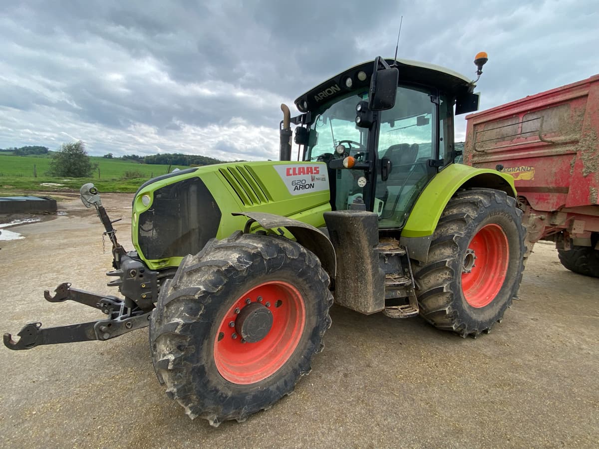 Tracteur CLAAS Arion 620 CIS - photo principale