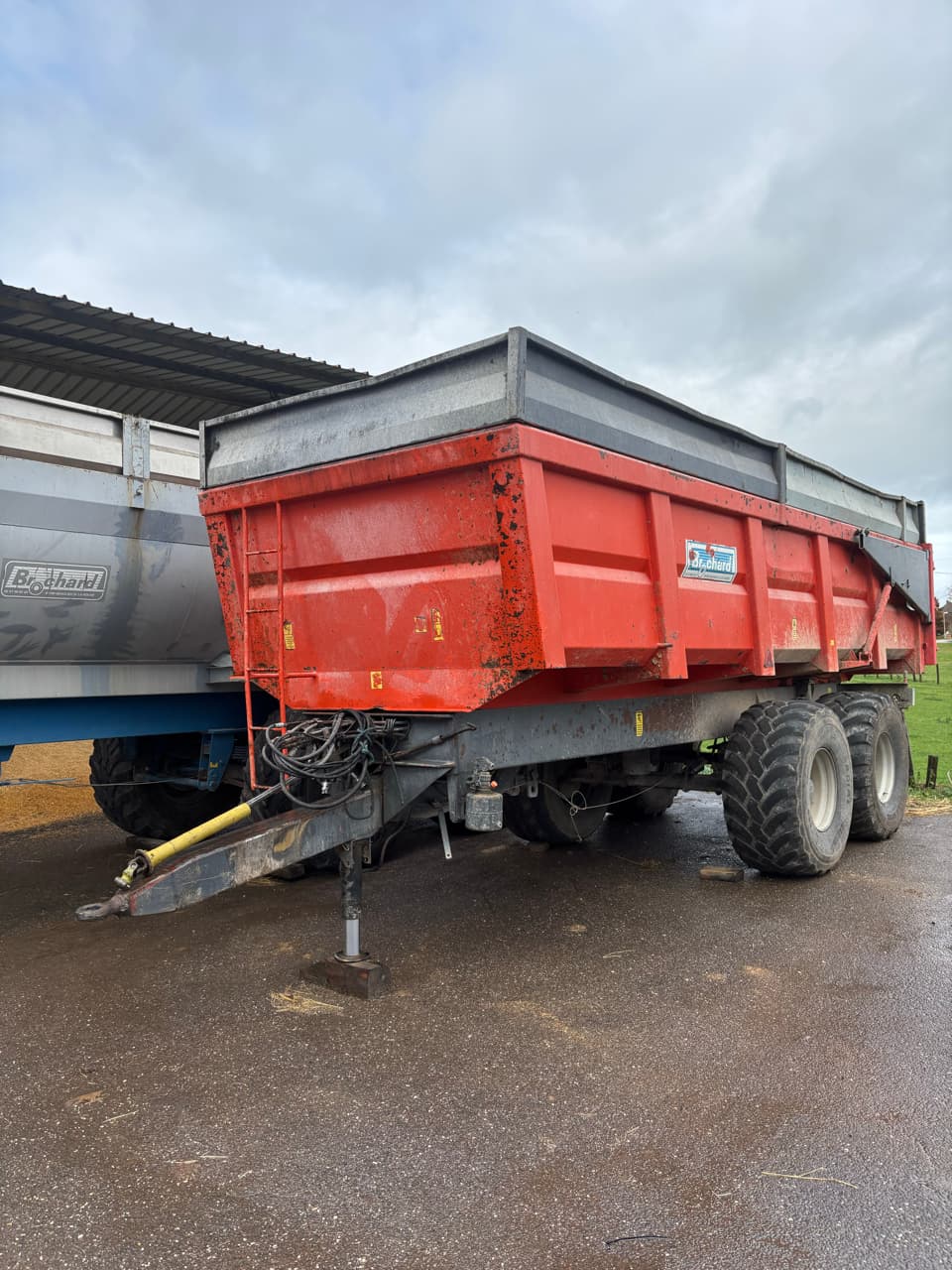 Benne BROCHARD 220 - photo principale