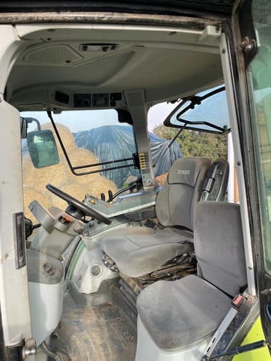 Tracteur CLAAS ARION 640 - photo 4