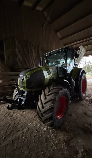 Tracteur CLAAS AXION 830 - photo 3