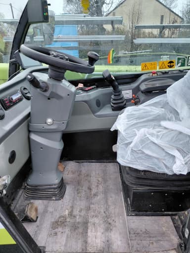 Telescopique CLAAS SCORPION 741 VARIPOWER - photo 2