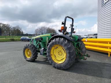 Tracteur JOHN DEERE 5085M - photo 4