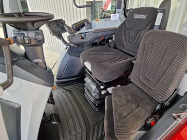 Tracteur VALTRA Q245 - photo 4