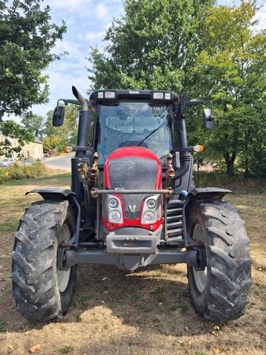 Tracteur chargeur VALTRA N113H3 - photo 2