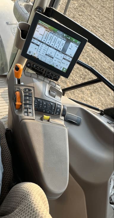 Tracteur JOHN DEERE 6R 250 - photo 2