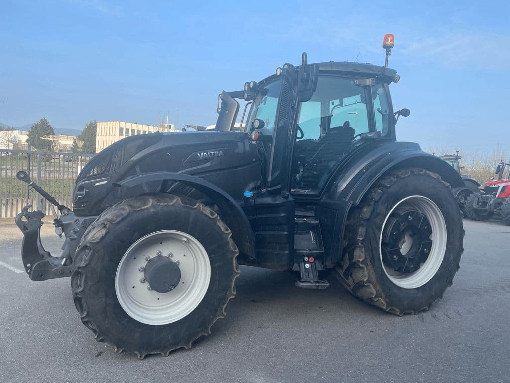 Tracteur VALTRA T254 - photo principale