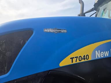 Tracteur NEW HOLLAND T7040 6.7L - photo 4