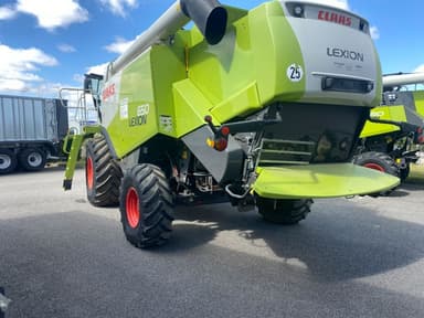Moissonneuse CLAAS LEXION 650 4RM - photo 5