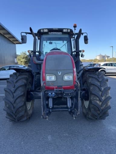 Tracteur VALTRA T151 E - photo 2