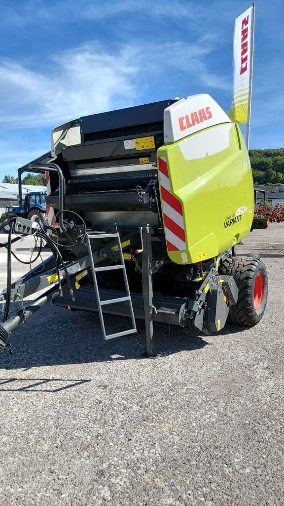 Presse balles rondes CLAAS variant 460 - photo principale