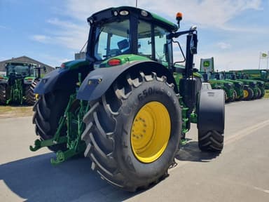 Tracteur JOHN DEERE 6M200 - photo 3