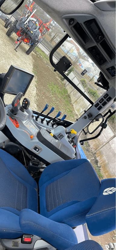 Tracteur NEW HOLLAND T6.160 - photo 2