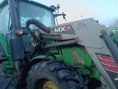 Tracteur JOHN DEERE 6110R - photo 4