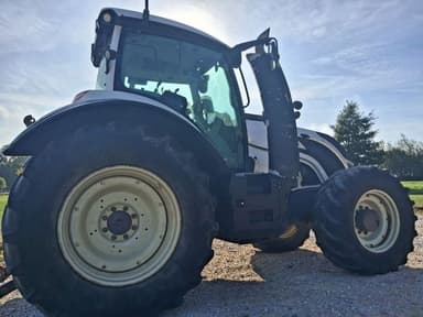 Tracteur VALTRA T144A - photo 4
