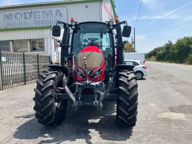 Tracteur VALTRA G135 - photo 2